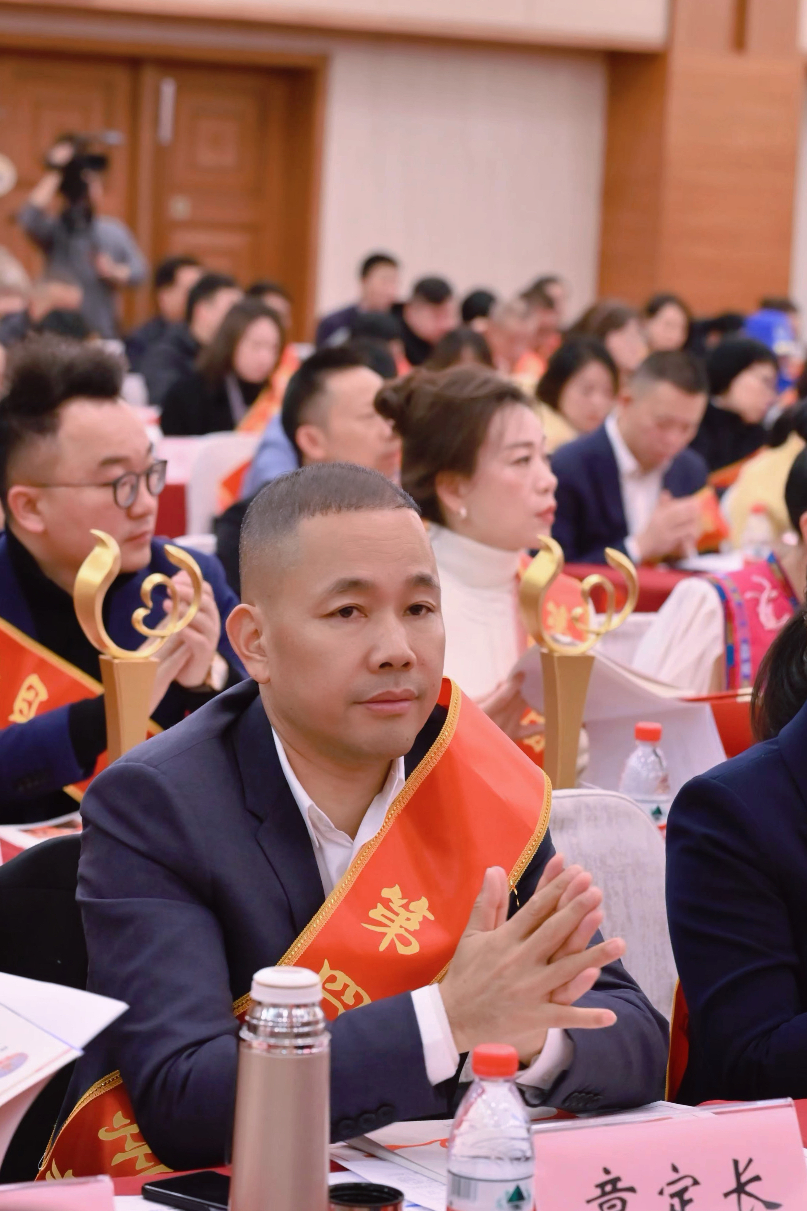 第四屆“溫州慈善獎”獲獎名單公布！凱奇集團(tuán)董事長章定長榮獲表彰